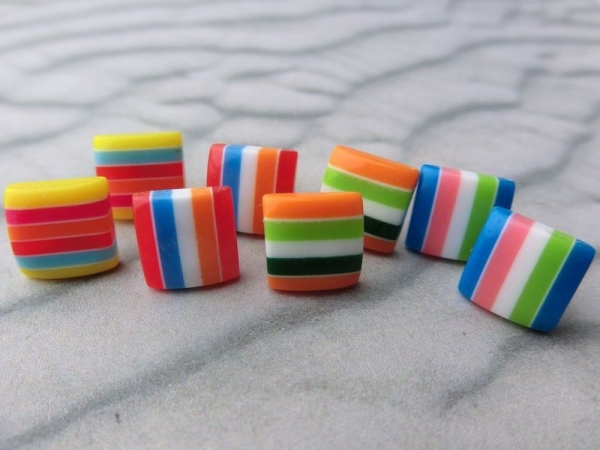 Ohrstecker quadratisch Streifen Regenbogen bunt